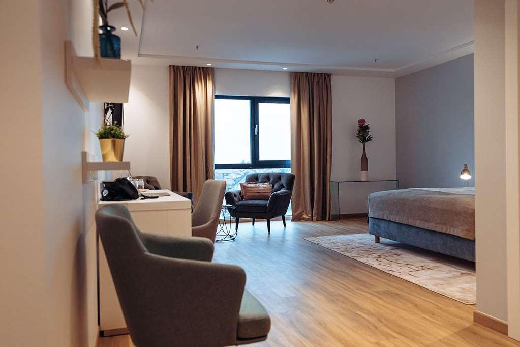 Antunovic Hotel East Sesvete Quarto foto