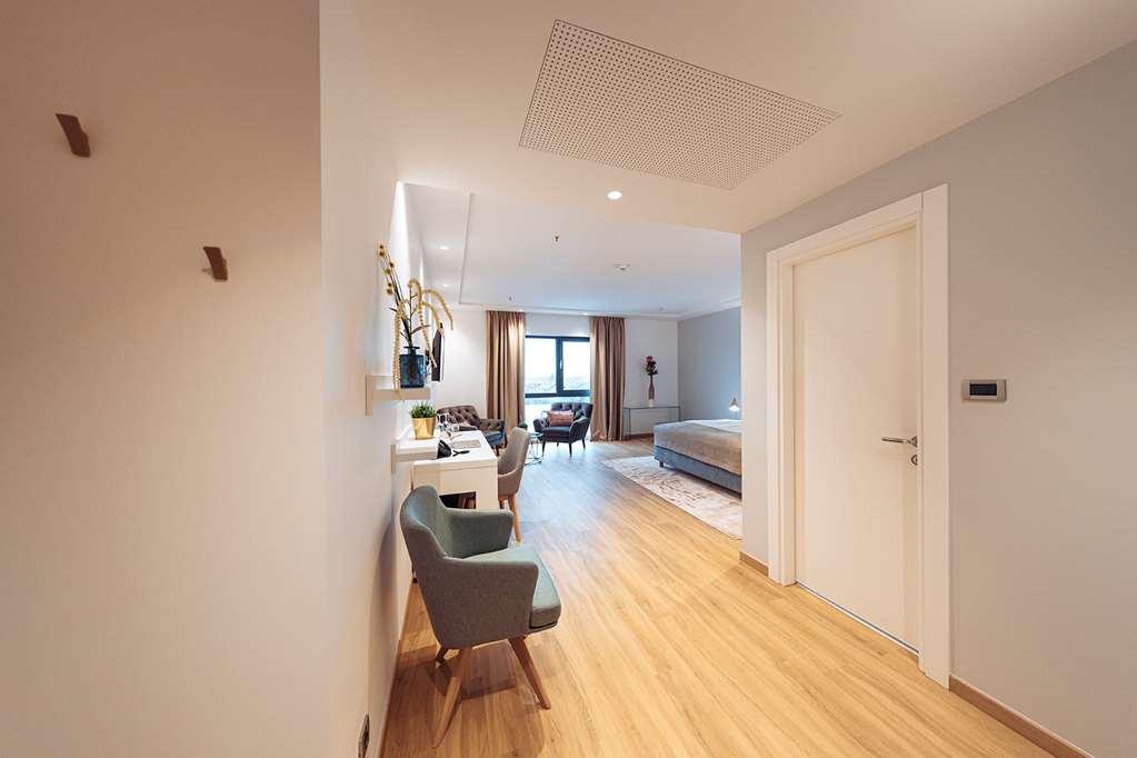 Antunovic Hotel East Sesvete Amenidades foto