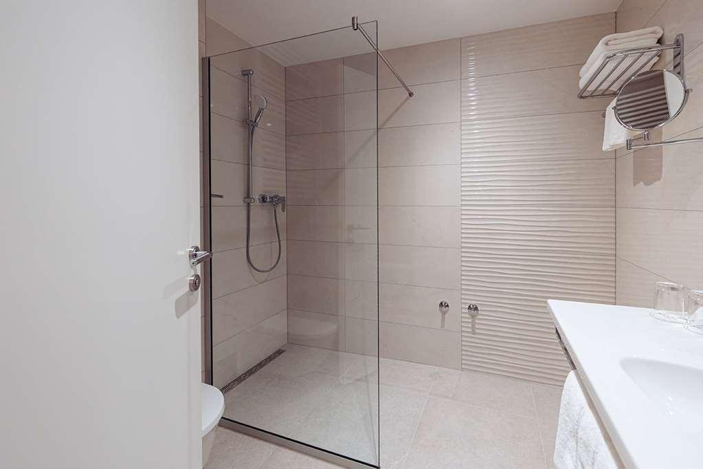 Antunovic Hotel East Sesvete Amenidades foto